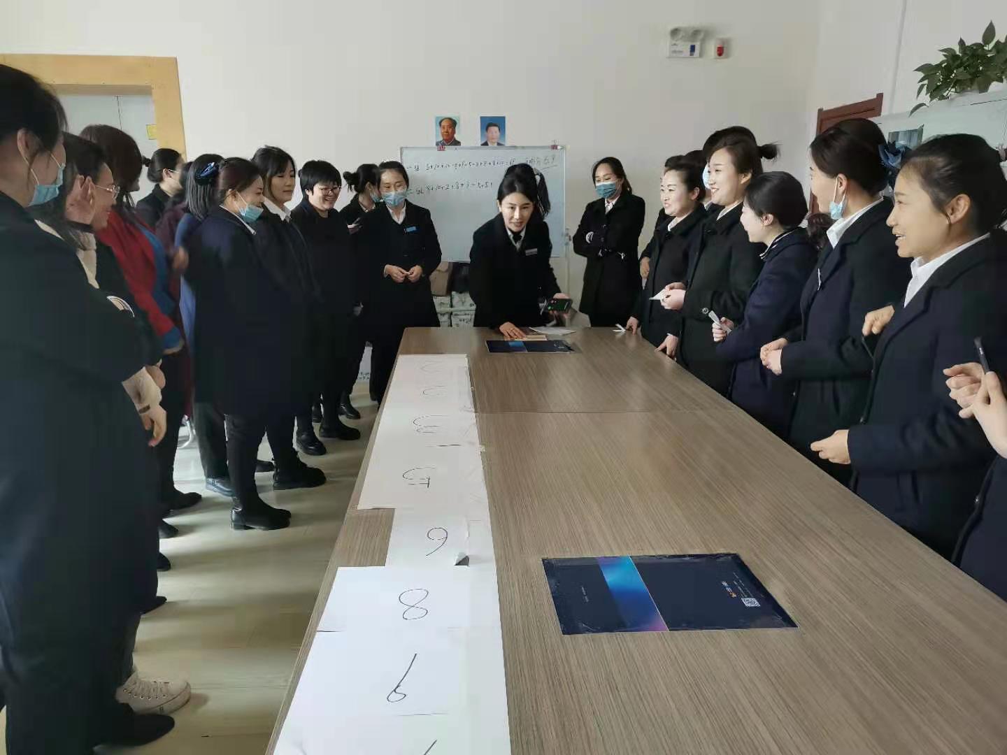 快乐女王节 幸福“滚滚来” 金泰地产全体女工欢度国际妇女节(图1) 快乐女王节 幸福“滚滚来” 金泰地产全体女工欢度国际妇女节(图1)