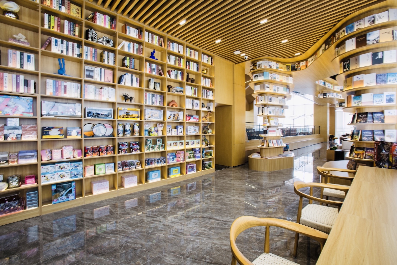 凤凰山·云麓美学馆暨山水间城市书房8月10日正式开放(图3)