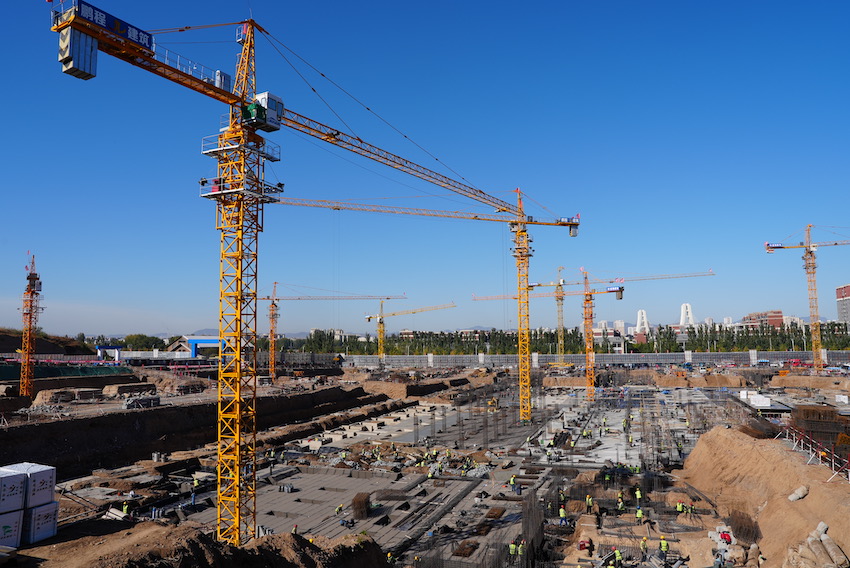 市委副书记、市长谢卫东一行莅临凤凰山·云麓项目开展视察调研工作(图3)